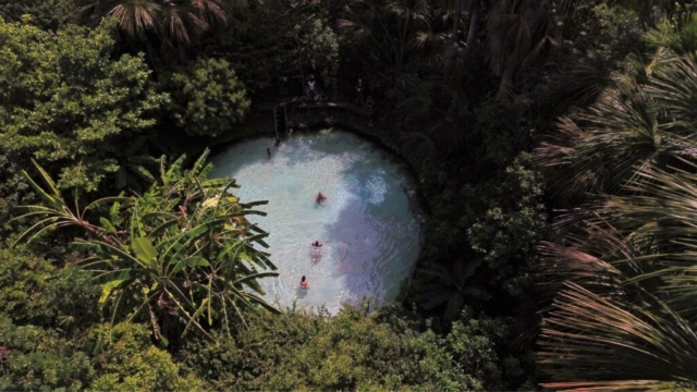 Jalapão 4x4 Pacotes de viagem e expedições 4x4 pelo Jalapão com conforto e aventura.